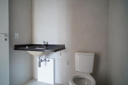 Apartamento à venda com 65m², 2 quartos e 1 vagaBanheiro suíte 