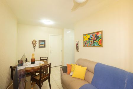 Sala de apartamento para alugar com 2 quartos, 45m² em Campo Grande, Rio de Janeiro