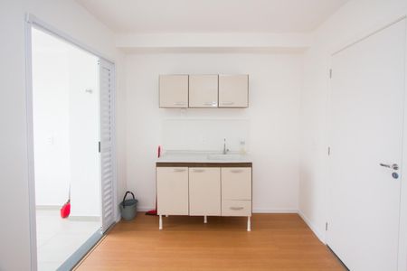 Apartamento para alugar com 2 quartos, 28m² em Vila das Belezas, São Paulo