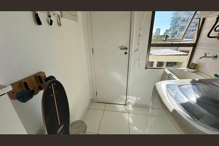 Apartamento à venda com 70m², 2 quartos e 2 vagasVaranda