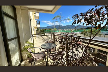 Apartamento à venda com 70m², 2 quartos e 2 vagasVaranda