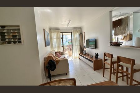 Sala de apartamento à venda com 2 quartos, 70m² em Recreio dos Bandeirantes, Rio de Janeiro