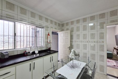 Casa à venda com 140m², 3 quartos e 2 vagasCozinha