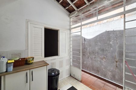 Casa à venda com 140m², 3 quartos e 2 vagasÁrea de Serviço