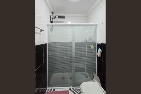 Casa à venda com 140m², 3 quartos e 2 vagasBanheiro - Suíte 