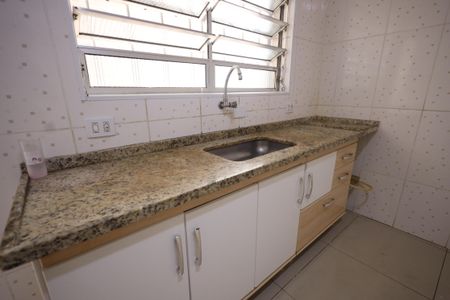Casa para alugar com 125m², 2 quartos e 2 vagasCozinha