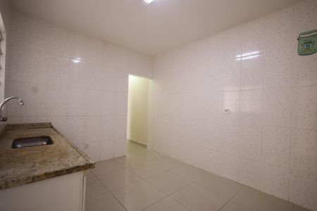 Casa para alugar com 125m², 2 quartos e 2 vagasCozinha