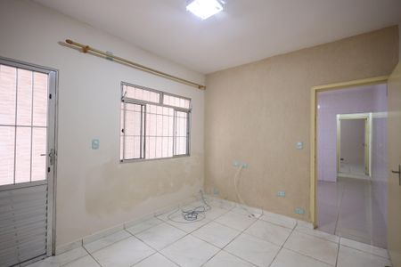 Casa para alugar com 125m², 2 quartos e 2 vagasSala