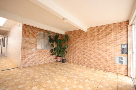 Casa para alugar com 125m², 2 quartos e 2 vagasQuintal 