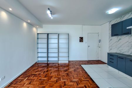 Sala de kitnet/studio à venda com 1 quarto, 36m² em Liberdade, São Paulo