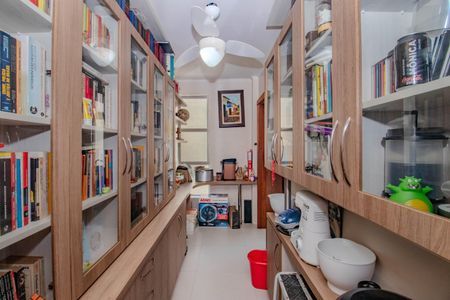 Apartamento à venda com 94m², 3 quartos e 2 vagasCozinha e Área de Serviço