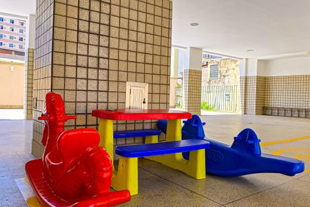 Apartamento à venda com 54m², 2 quartos e 2 vagas Apartamento à venda com 54m², 2 quartos e 2 vagasÁrea comum - Playground
