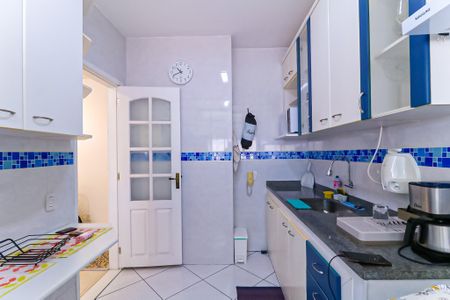Apartamento à venda com 54m², 2 quartos e 2 vagas Apartamento à venda com 54m², 2 quartos e 2 vagasCozinha
