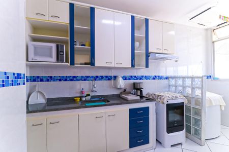 Apartamento à venda com 54m², 2 quartos e 2 vagas Apartamento à venda com 54m², 2 quartos e 2 vagasCozinha