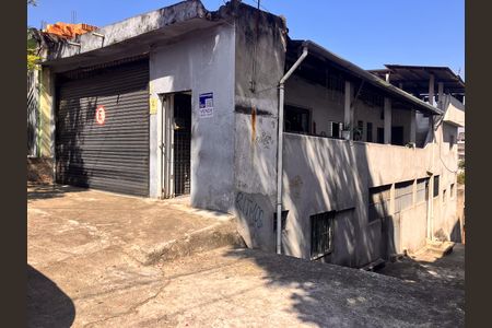 Casa à venda com 400m², 6 quartos e 2 vagasFachada