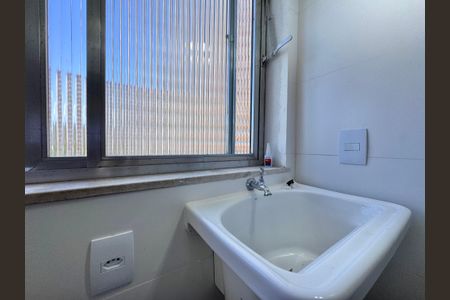 Apartamento à venda com 60m², 2 quartos e 1 vagaCozinha e Área de Serviço