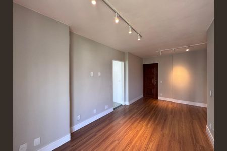 Apartamento à venda com 60m², 2 quartos e 1 vagaSala