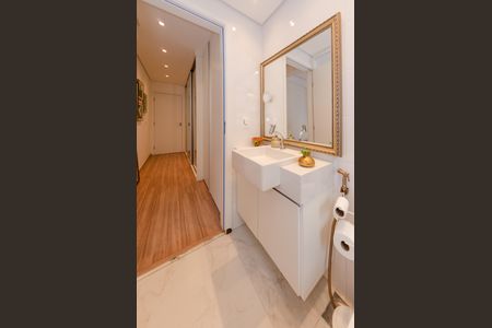 Apartamento à venda com 80m², 2 quartos e 2 vagasBanheiro suíte 1