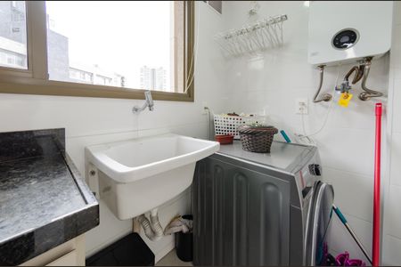 Apartamento à venda com 80m², 2 quartos e 2 vagasÁrea de serviço