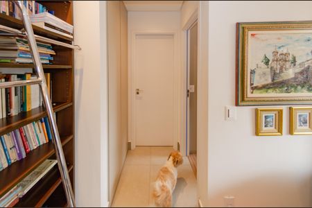 Apartamento à venda com 80m², 2 quartos e 2 vagasCorredor