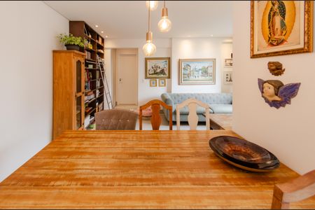 Apartamento à venda com 80m², 2 quartos e 2 vagasSala