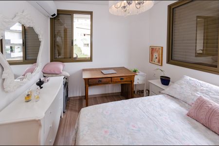 Apartamento à venda com 80m², 2 quartos e 2 vagasSuíte 1