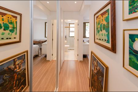 Apartamento à venda com 80m², 2 quartos e 2 vagasSuíte 1