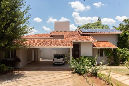 Casa de condomínio à venda com 590m², 4 quartos e 8 vagasFACHADA