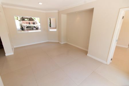 Casa de condomínio à venda com 590m², 4 quartos e 8 vagas SALA DE JANTAR