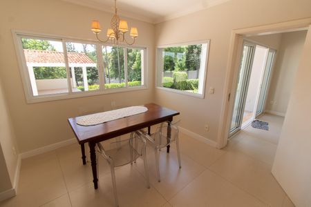 Casa de condomínio à venda com 590m², 4 quartos e 8 vagasCOPA