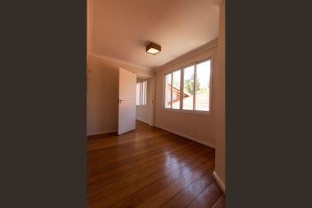 Casa de condomínio à venda com 590m², 4 quartos e 8 vagasSUITE 2