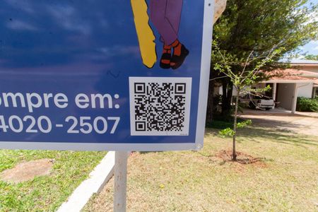 Casa de condomínio à venda com 590m², 4 quartos e 8 vagasFACHADA