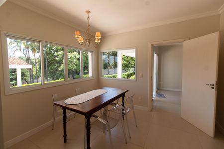 Casa de condomínio à venda com 590m², 4 quartos e 8 vagasCOPA