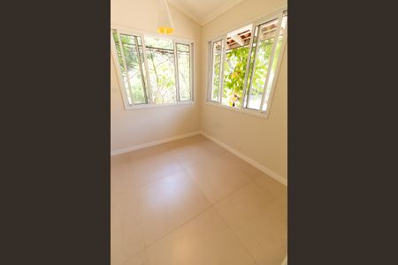 Casa de condomínio à venda com 590m², 4 quartos e 8 vagasESCRITÓRIO