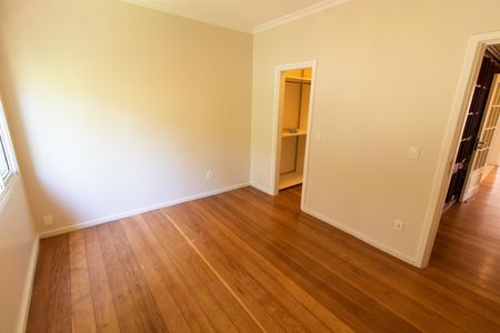 Casa de condomínio à venda com 590m², 4 quartos e 8 vagasSUITE 4