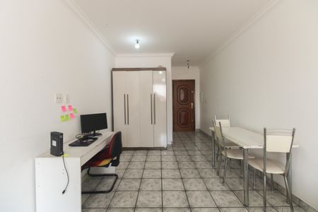 Apartamento à venda com 90m², 3 quartos e sem vagaSala