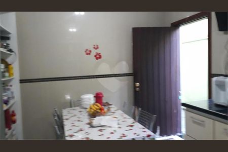 Casa à venda com 142m², 3 quartos e 2 vagas