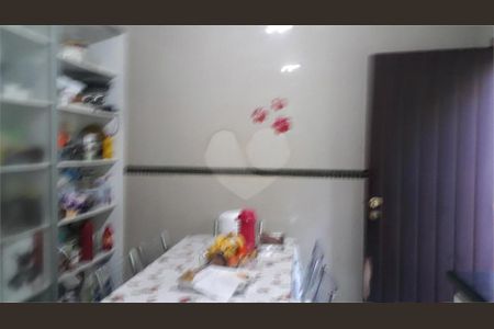 Casa à venda com 142m², 3 quartos e 2 vagas