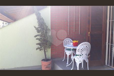 Casa à venda com 142m², 3 quartos e 2 vagas