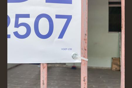 Casa à venda com 422m², 4 quartos e 3 vagasVGEF-239