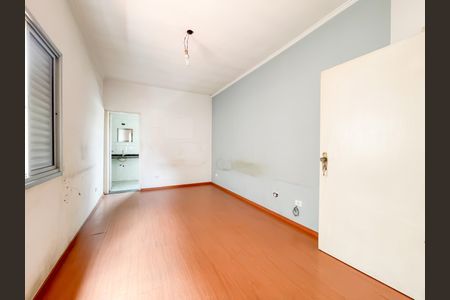 Casa à venda com 422m², 4 quartos e 3 vagasSuíte 2