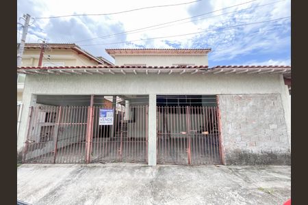 Casa à venda com 422m², 4 quartos e 3 vagasFachada