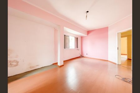 Casa à venda com 422m², 4 quartos e 3 vagasSuíte 1