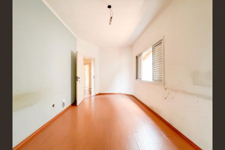 Casa à venda com 422m², 4 quartos e 3 vagasSuíte 2