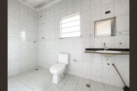 Casa à venda com 422m², 4 quartos e 3 vagasBanheiro da Suíte 1