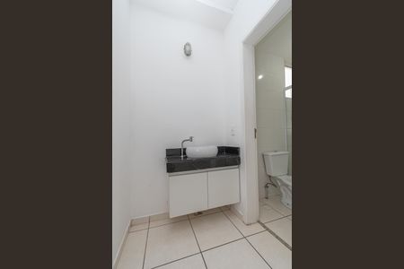 Banheiro da Suíte de apartamento para alugar com 2 quartos, 58m² em Vila Real, Hortolândia