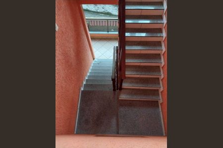 Casa de condomínio à venda com 185m², 5 quartos e 2 vagasCorredor