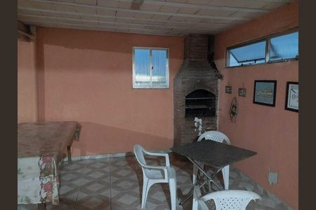 Casa de condomínio à venda com 185m², 5 quartos e 2 vagasÁrea externa