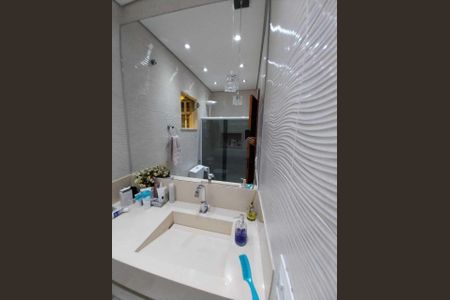 Casa de condomínio à venda com 185m², 5 quartos e 2 vagasBanheiro