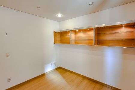 Quarto 1 de apartamento para alugar com 2 quartos, 70m² em Vila Mariana, São Paulo
